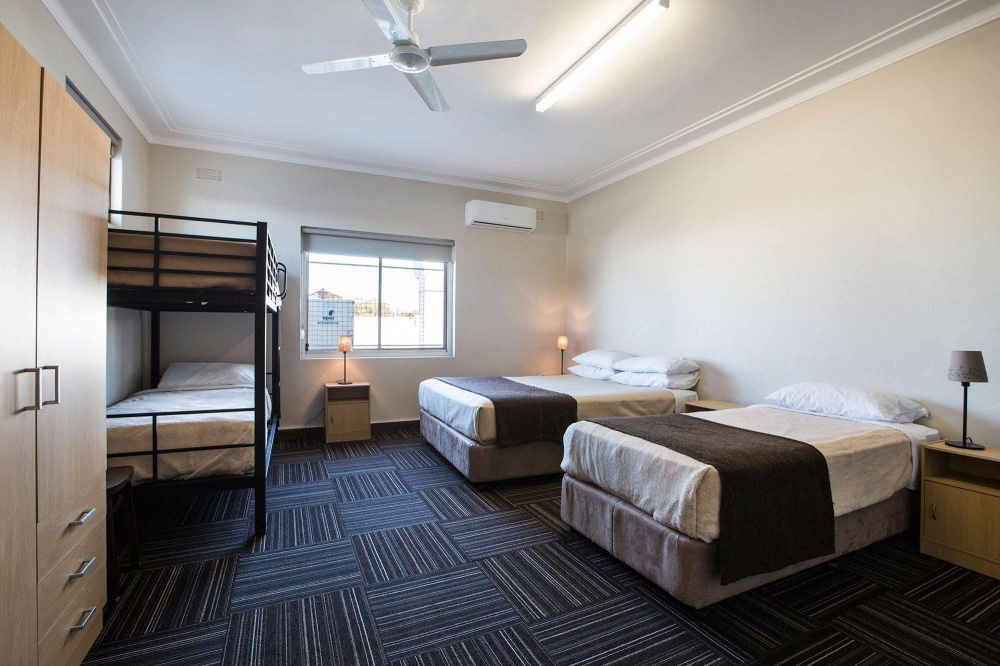 Toongabbie Hotel Blacktown Eksteriør billede